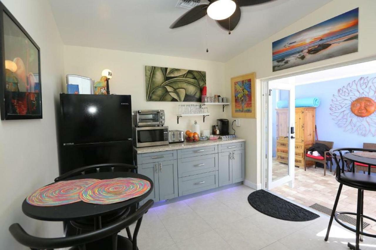 Fantasy Island Inn, Caters To Men Wilton Manors Exterior foto